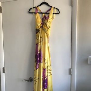 Beautiful yellow formal Cache dress